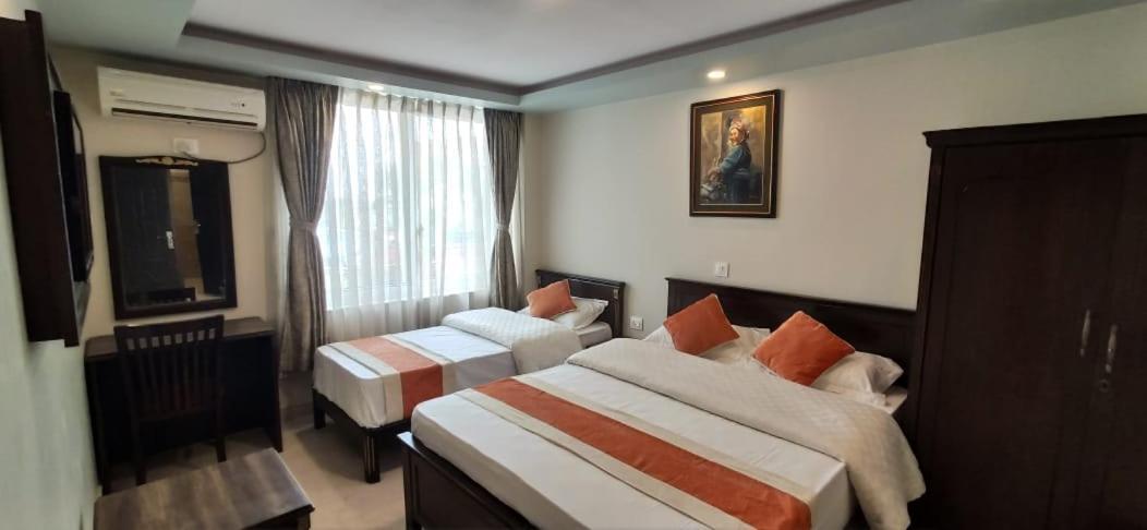 קטמנדו Hotel Pipal Tree מראה חיצוני תמונה