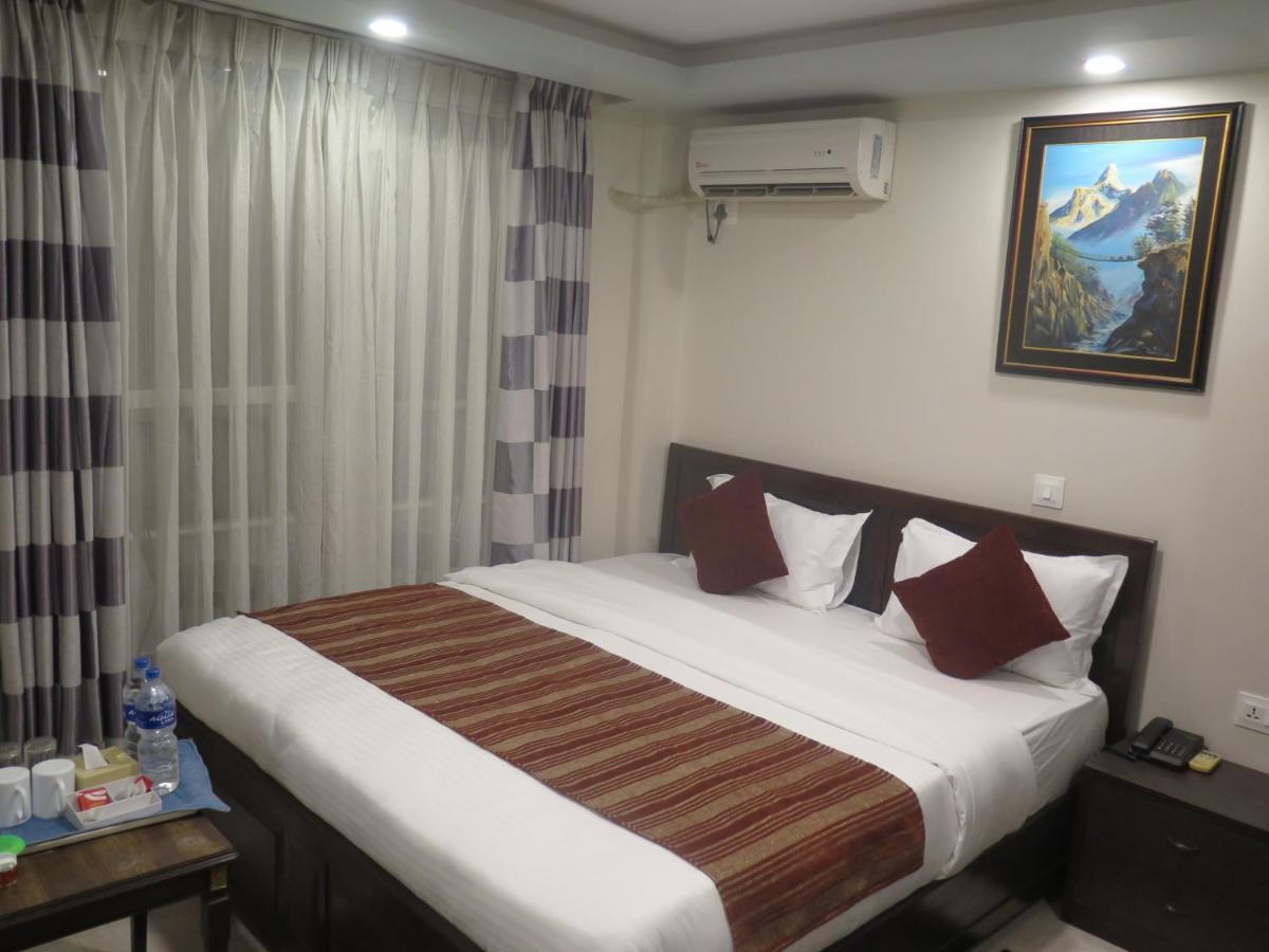 קטמנדו Hotel Pipal Tree מראה חיצוני תמונה